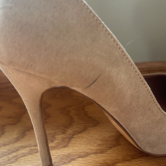 Bonnibel tan suede stilettos size 8. Worn once - Picture 7 of 8